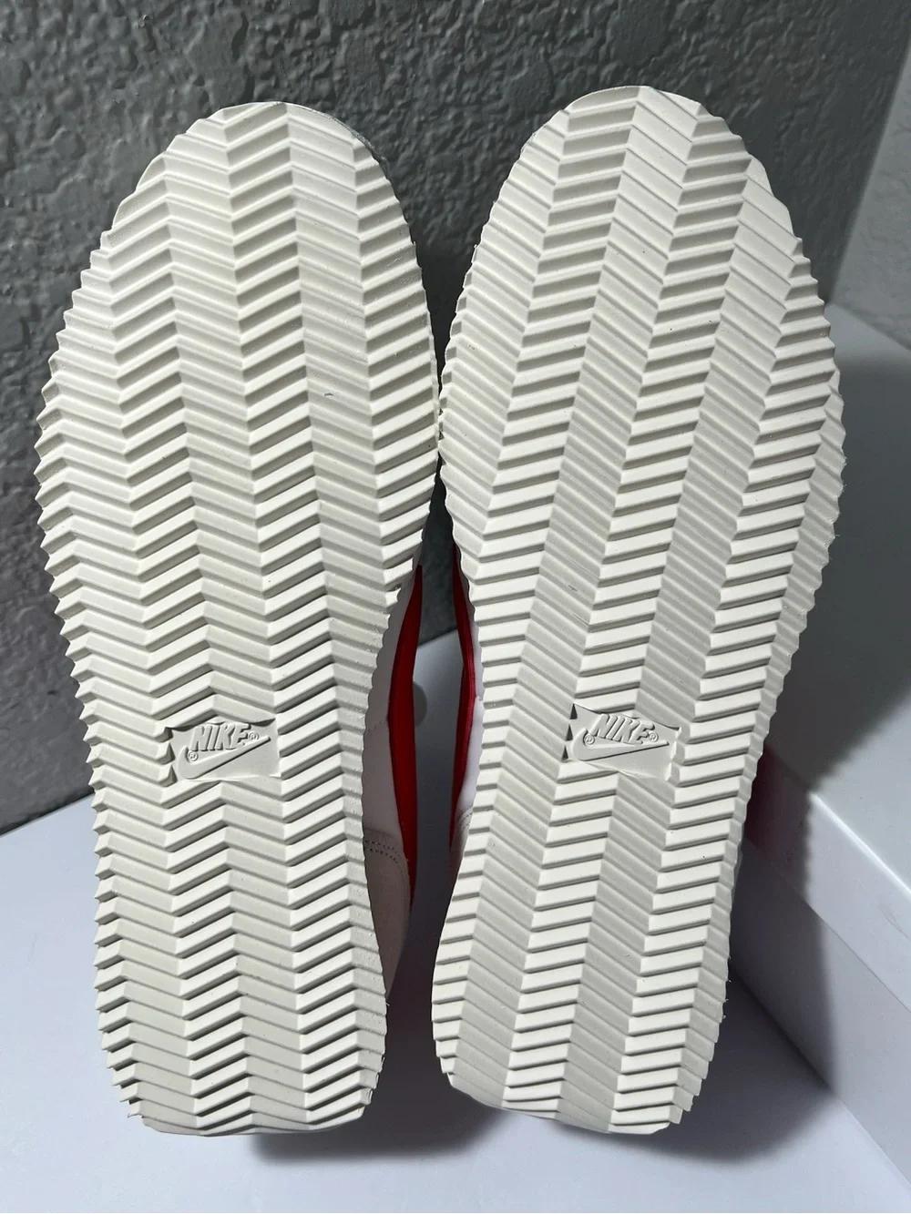 Nike Cortez Textile GS White Picante Red Sneakers shoes size 7Y NWOT  IH7654-100
